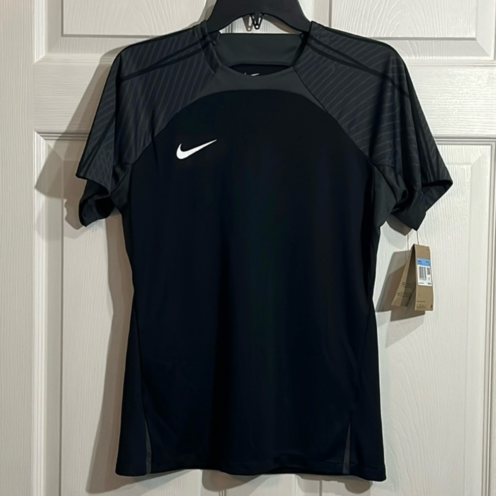 NWT Nike Dri-FIT Strike Women's Short-Sleeve Top - Size Medium - Black & Gray